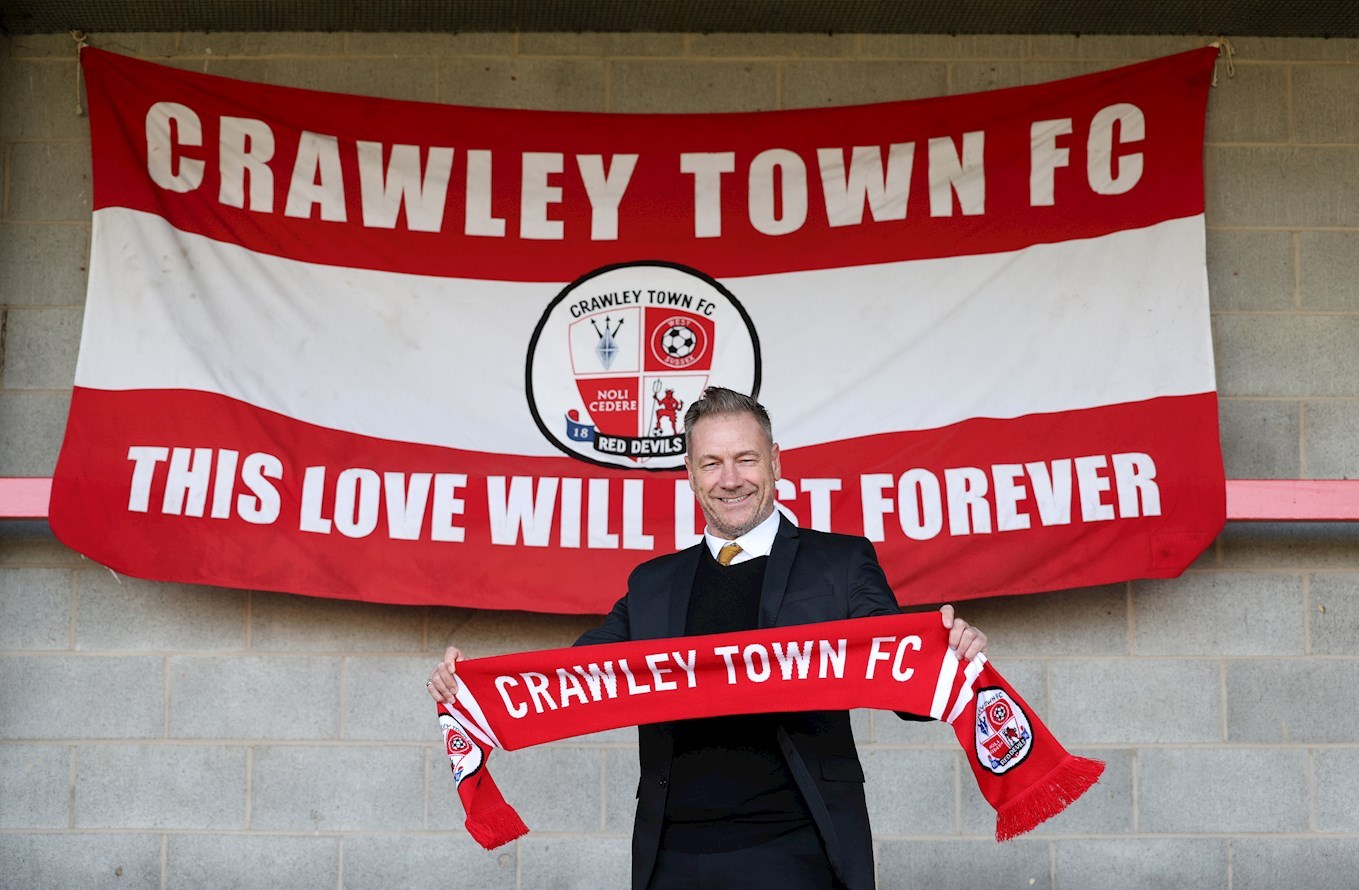 SCOTT LINDSEY APPOINTED AS MANAGER - News - Crawley Town